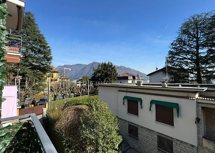 The Elegance Of * Como